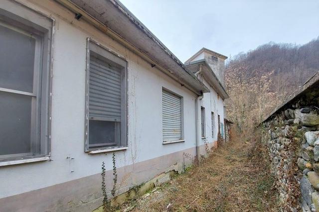 #14679 Capannone con aree urbane e parcheggio in vendita - foto 16