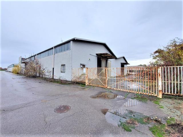 #14686 Complesso industriale con 2 capannoni e pertinenze in vendita - foto 3