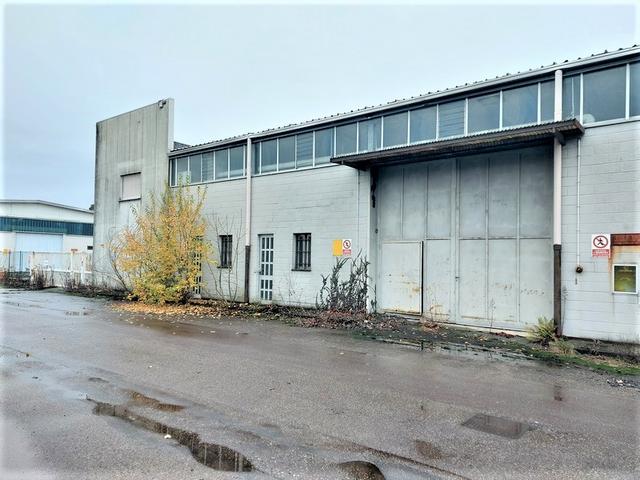 #14686 Complesso industriale con 2 capannoni e pertinenze in vendita - foto 4
