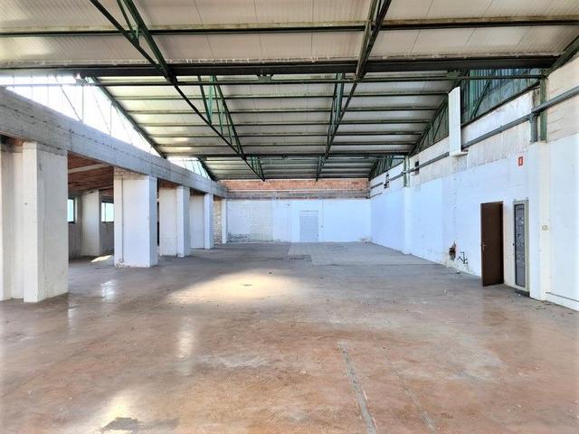 #14687 Porzione di capannone ad uso commerciale in vendita - foto 5