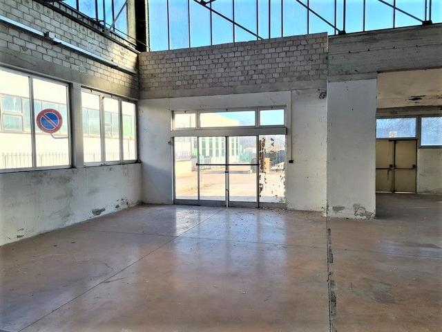 #14687 Porzione di capannone ad uso commerciale in vendita - foto 8
