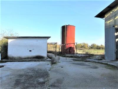Fabbricati industriali in vendita
