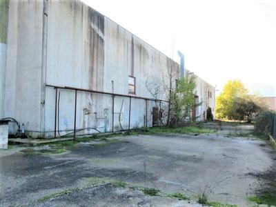 Fabbricati industriali in vendita