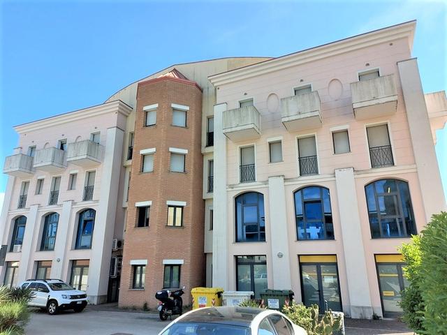 Studi privati in vendita