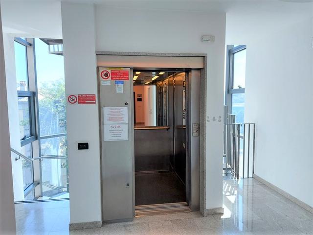 Studi privati in vendita
