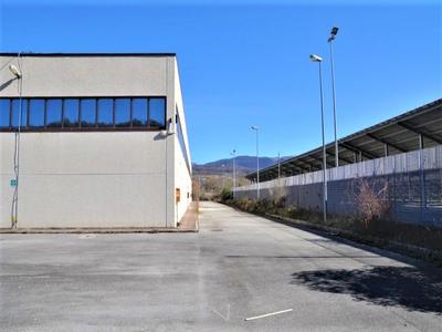 Fabbricati industriali in vendita