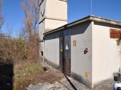 Fabbricati industriali in vendita
