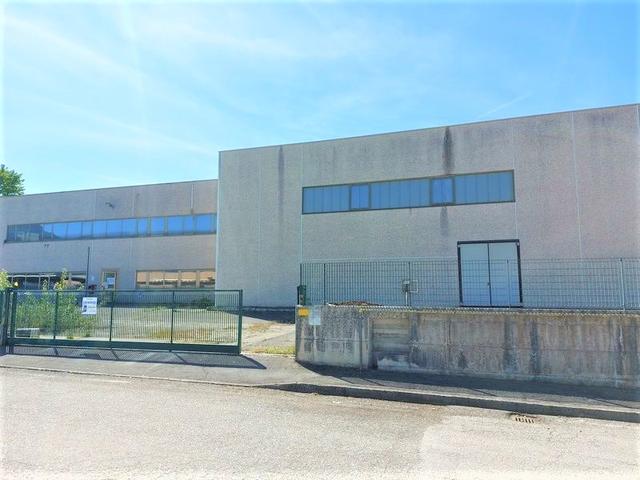 #14738 Capannone industriale con area di pertinenza in vendita - foto 2