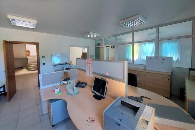 #14762 Porzione di capannone e piazzale privato in vendita - foto 11