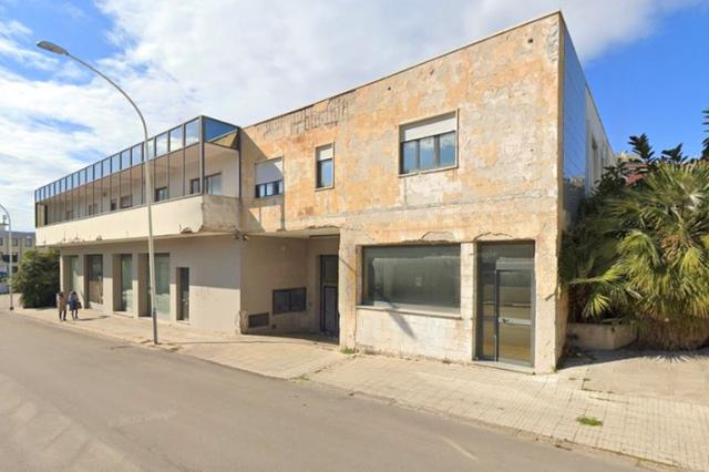 #14792 Complesso da ristrutturare con showroom in vendita - foto 4