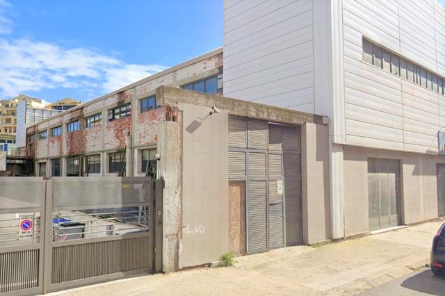 #14792 Complesso da ristrutturare con showroom in vendita - foto 8