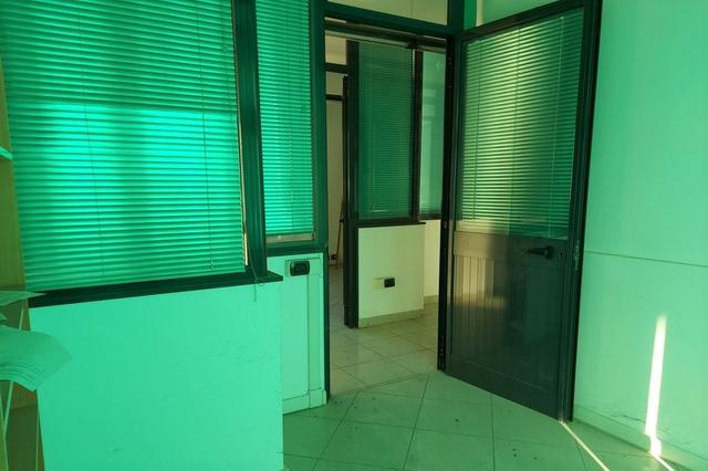 #14854 Ufficio al piano secondo con terrazzo in vendita - foto 16
