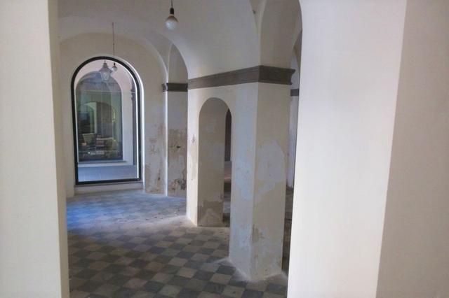 #14873 Negozio in palazzo storico monumentale in vendita - foto 3