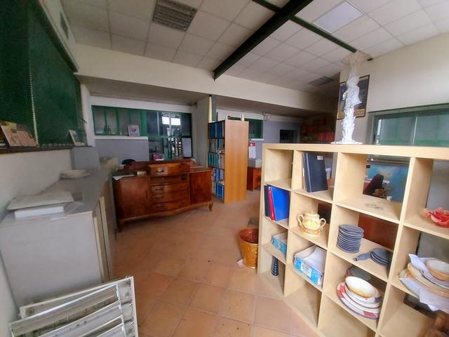 #14920 Laboratorio artigianale con corte esclusiva in vendita - foto 2