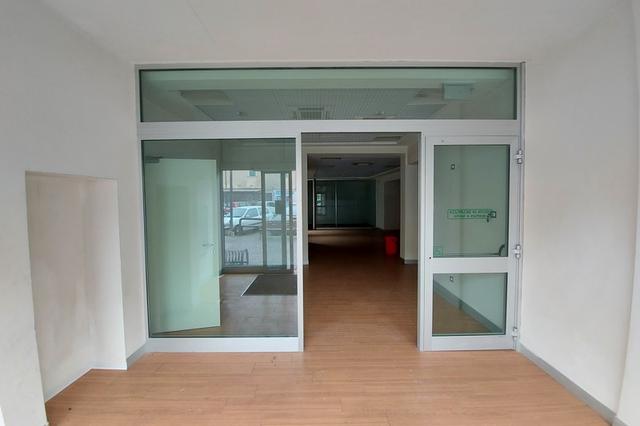 #15112 Locali per ex istituto di credito in vendita - foto 2