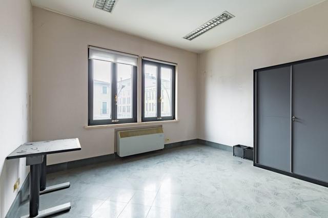 #15112 Locali per ex istituto di credito in vendita - foto 17