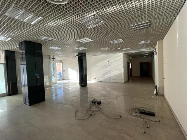 #15114 Cinque locali per ex istituto di credito in vendita - foto 9
