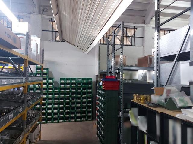#15115 Fabbricato commerciale con uffici e magazzino in vendita - foto 9