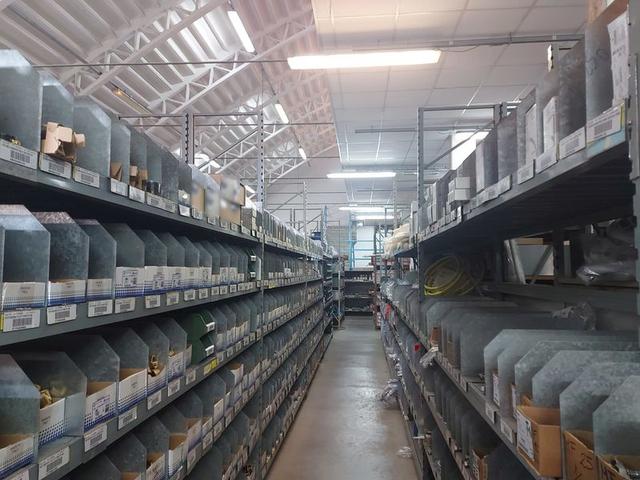 #15115 Fabbricato commerciale con uffici e magazzino in vendita - foto 11