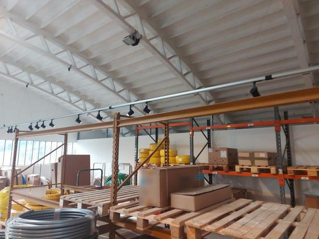 #15115 Fabbricato commerciale con uffici e magazzino in vendita - foto 13