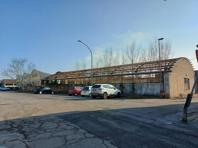 Laboratori in vendita