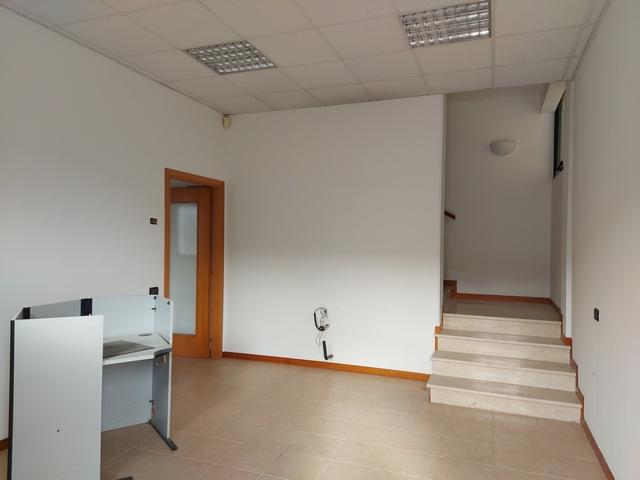 #15165 Palazzina direzionale in vendita - foto 3