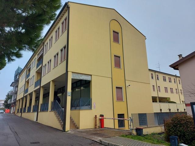 Studi privati in vendita