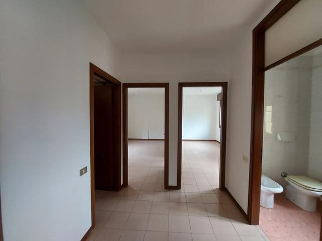 #15173 Ufficio con posto auto e deposito in vendita - foto 4