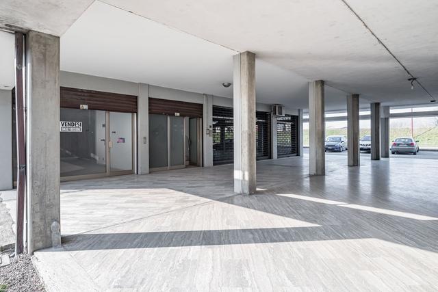 #15203 Due negozi in fabbricato condominiale in vendita - foto 13