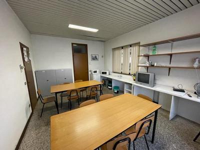 Con servizi in vendita