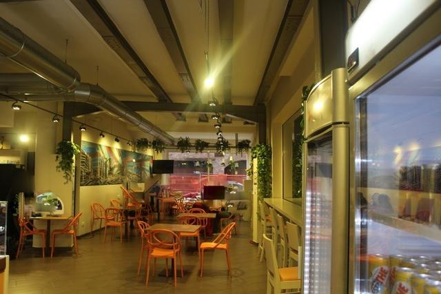 #15249 Locale commerciale con galleria coperta in vendita - foto 2
