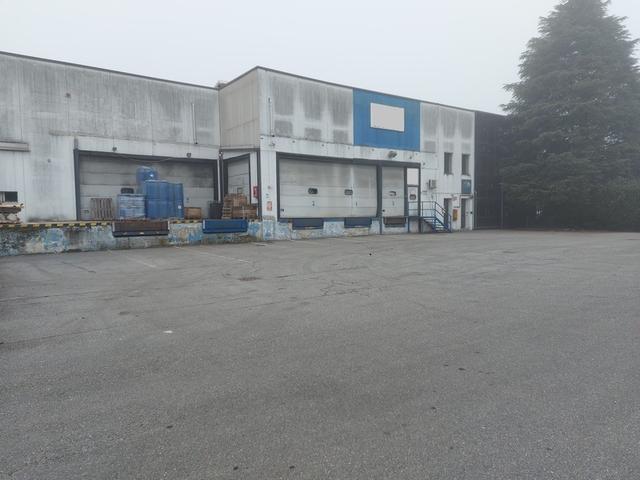 #15289 Capannone industriale con uffici in vendita - foto 1