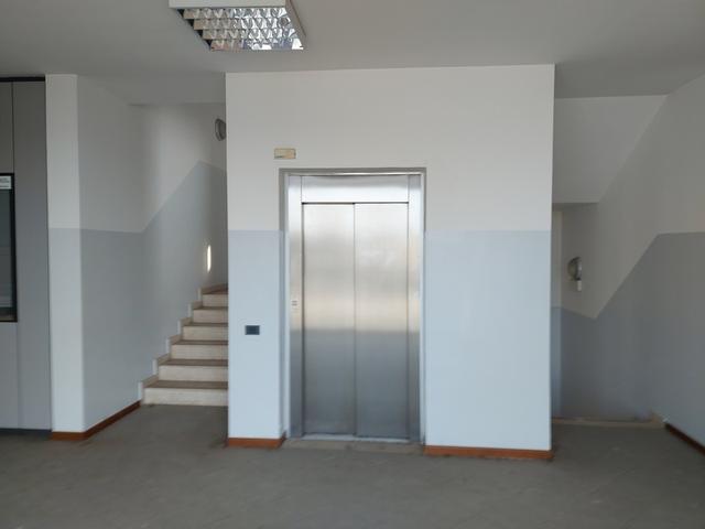 #15352 Porzione di fabbricato adibita a uffici in vendita - foto 4