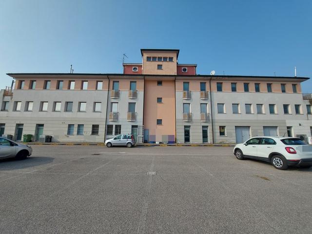 #15352 Porzione di fabbricato adibita a uffici in vendita - foto 9