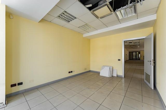 #15431 Negozio in complesso commerciale in vendita - foto 16