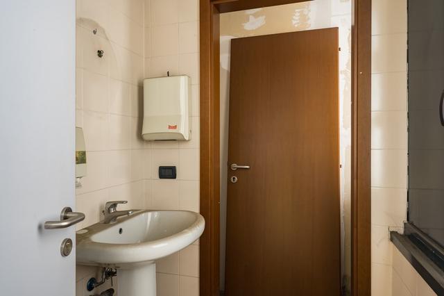 #15431 Negozio in complesso commerciale in vendita - foto 18
