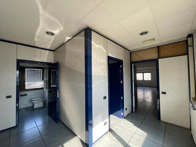 #15438 Porzione di capannone commerciale in vendita - foto 6