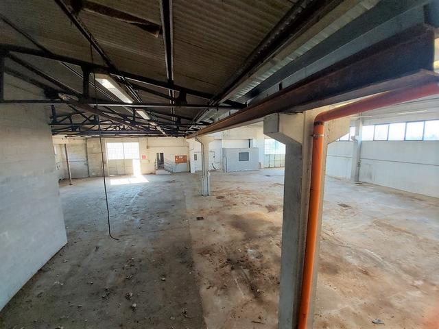 Fabbricati industriali in vendita