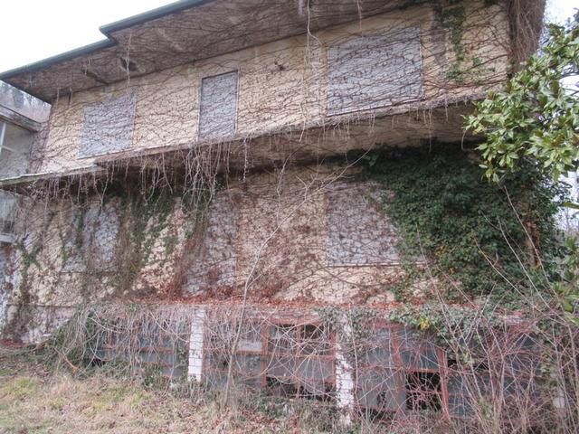 #15548 Terreni agricoli con fabbricati precari in vendita - foto 2