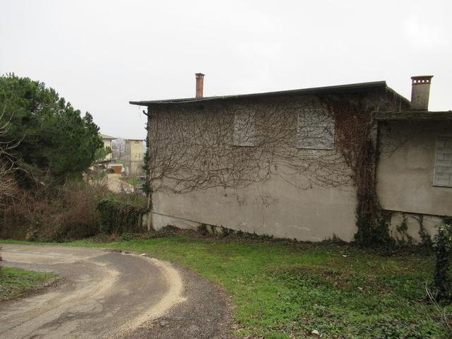 #15548 Terreni agricoli con fabbricati precari in vendita - foto 4