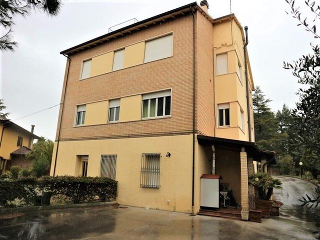 #15772 Ufficio al piano terra con corte esclusiva in vendita - foto 4