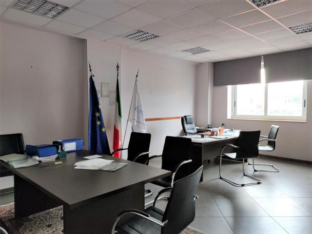 #15782 Ufficio al secondo piano in vendita - foto 2