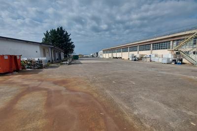 Fabbricati industriali in vendita