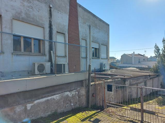 #15825 Immobile commerciale su due livelli con pertinenza esclusiva in vendita - foto 4