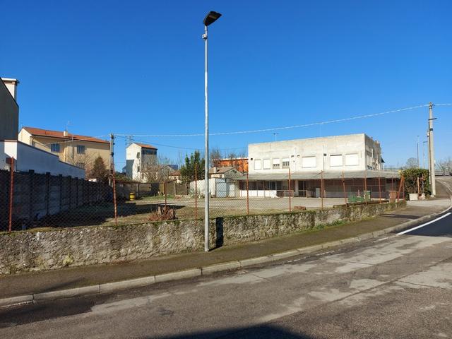 #15825 Immobile commerciale su due livelli con pertinenza esclusiva in vendita - foto 11