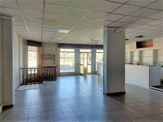 #15825 Immobile commerciale su due livelli con pertinenza esclusiva in vendita - foto 15