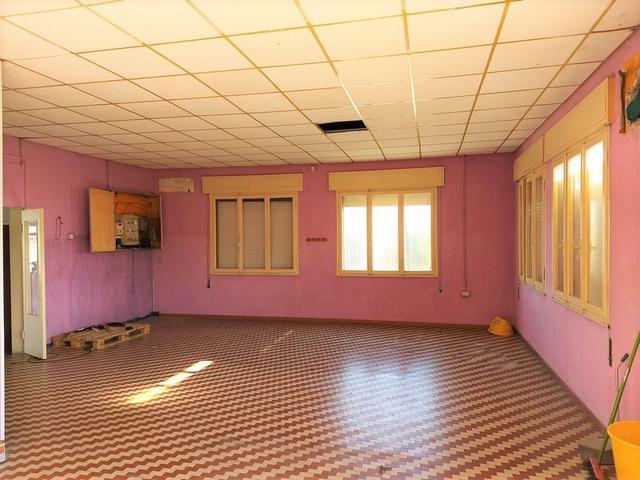 #15825 Immobile commerciale su due livelli con pertinenza esclusiva in vendita - foto 17