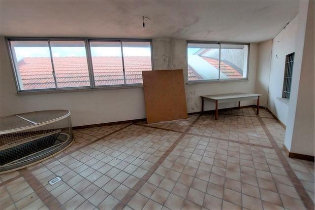 Fabbricati industriali in vendita