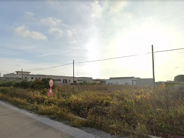 #15906 Terreno edificabile di 5833 mq in vendita - foto 4