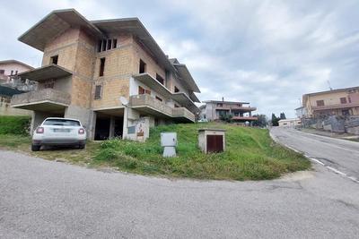 Palazzi in vendita